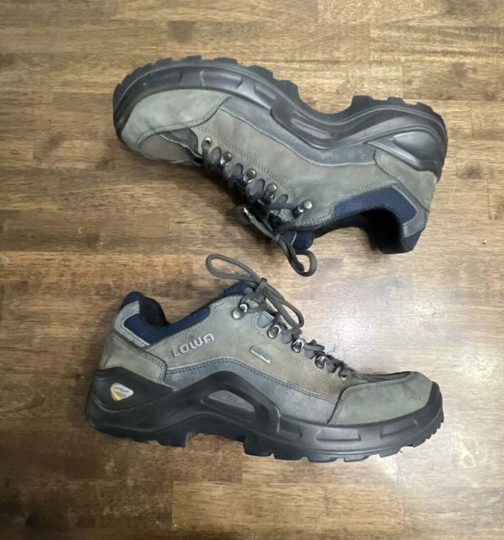 Lowa Renegade GTX Lo Hiking Shoes Dark Grey Navy Gore-Tex
